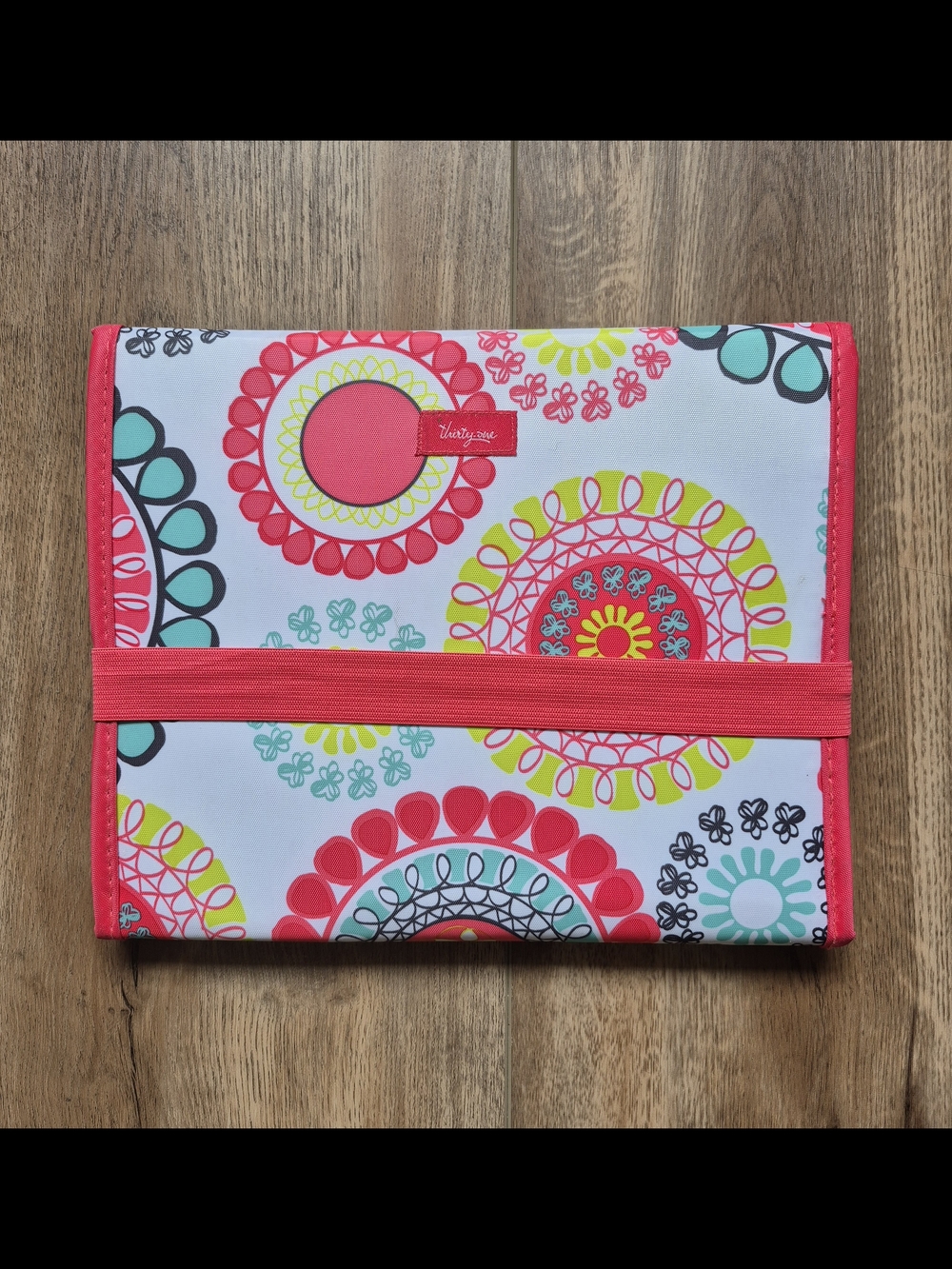 Thirty-One Bright Floral Organizer Clutch - Multi Color